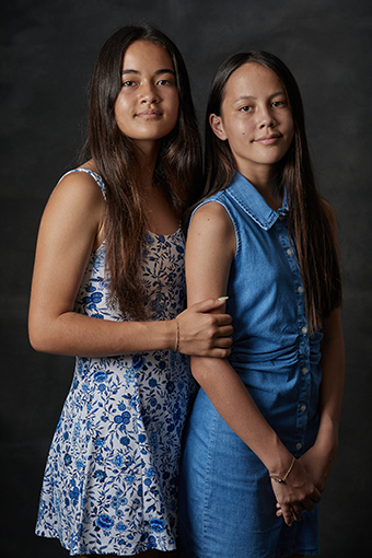 portrait sœurs famille studio photo Tahiti @laurentloussan